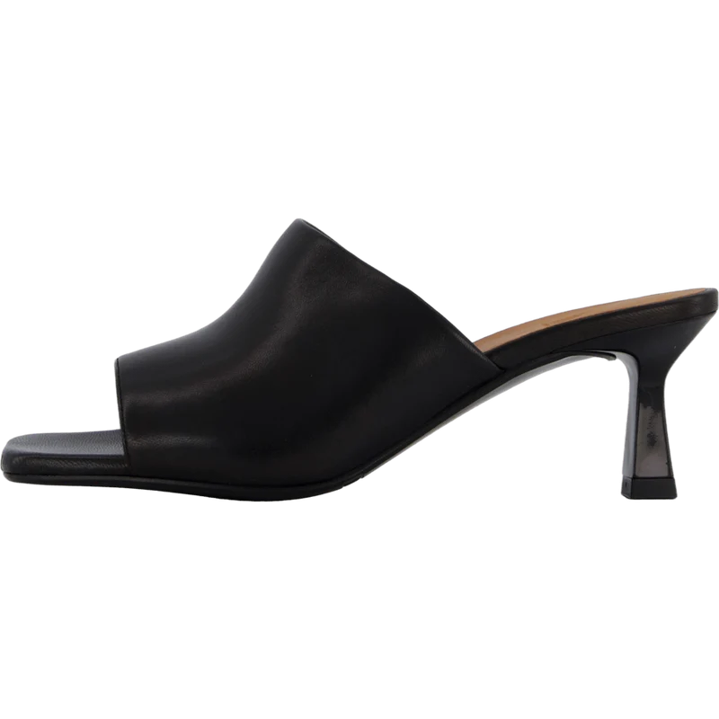 6122-70 Black Nappa 70