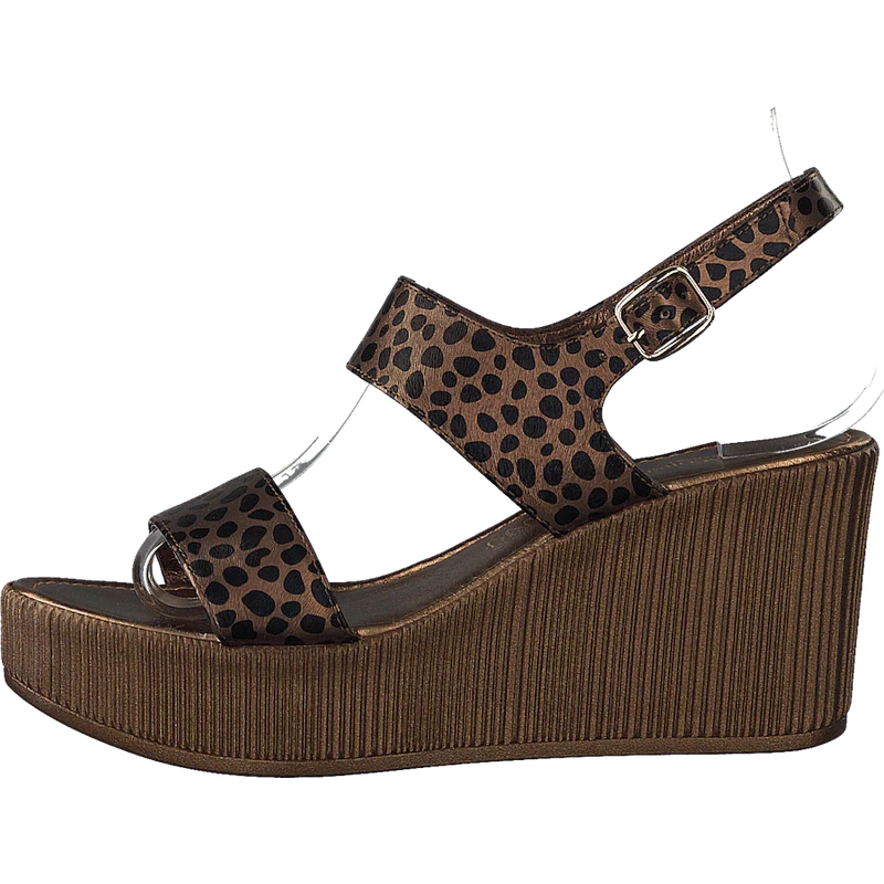 Leoonora5060 Light Chestnut