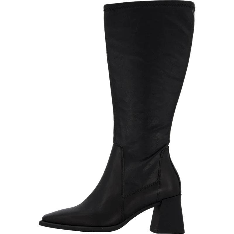 Hedda Black