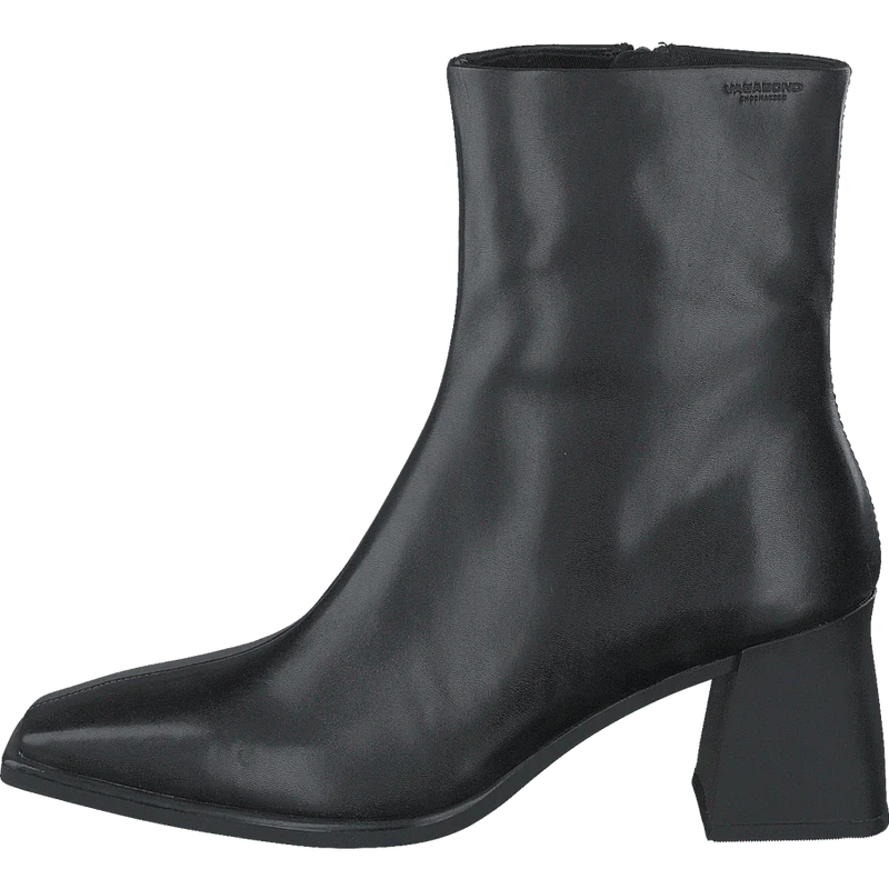 Hedda Black